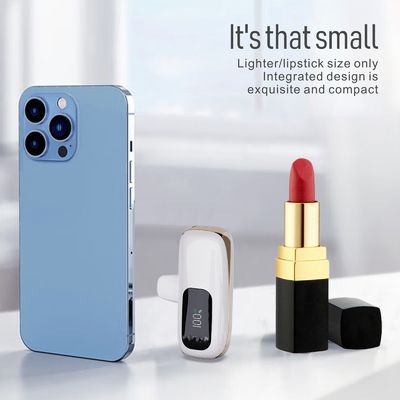 Un buon prezzo. 101g Lightweight Tail Plug Power Bank Con 5V/2.1A Output 1-2 ore di ricarica in linea