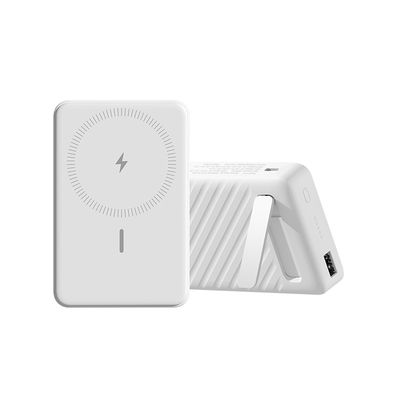 Un buon prezzo. Banca di potenza magnetica bianca caricabatterie portatile magnetica 10000mAh in linea