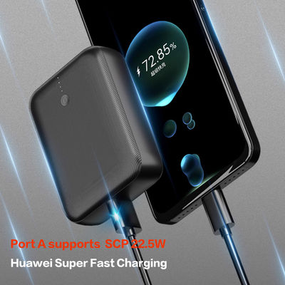 Un buon prezzo. Mini Power Bank portatile con carica super veloce 10000mAh 21700 con guscio ABS in linea