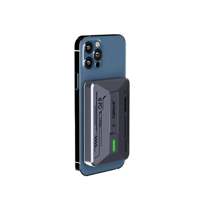 Un buon prezzo. CE Magnetico pieghevole caricabatterie wireless 5000mAh Magnet Power Bank Tipo C Output in linea