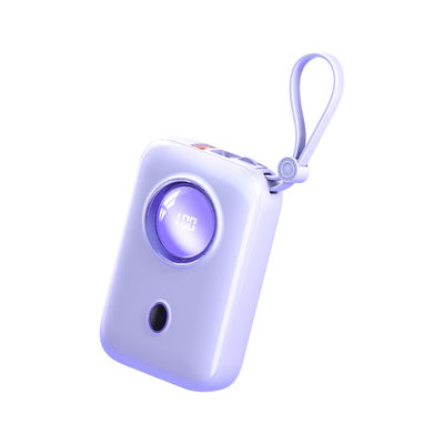 Un buon prezzo. Mini Power Bank Compatto Tipo C Con 5V/2.4A Input/Output E Wireless 5W/7.5W Output in linea
